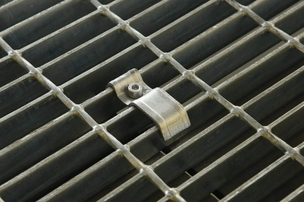 Galvanized Steel Grating Clips for Steel Grating Installation on Platform